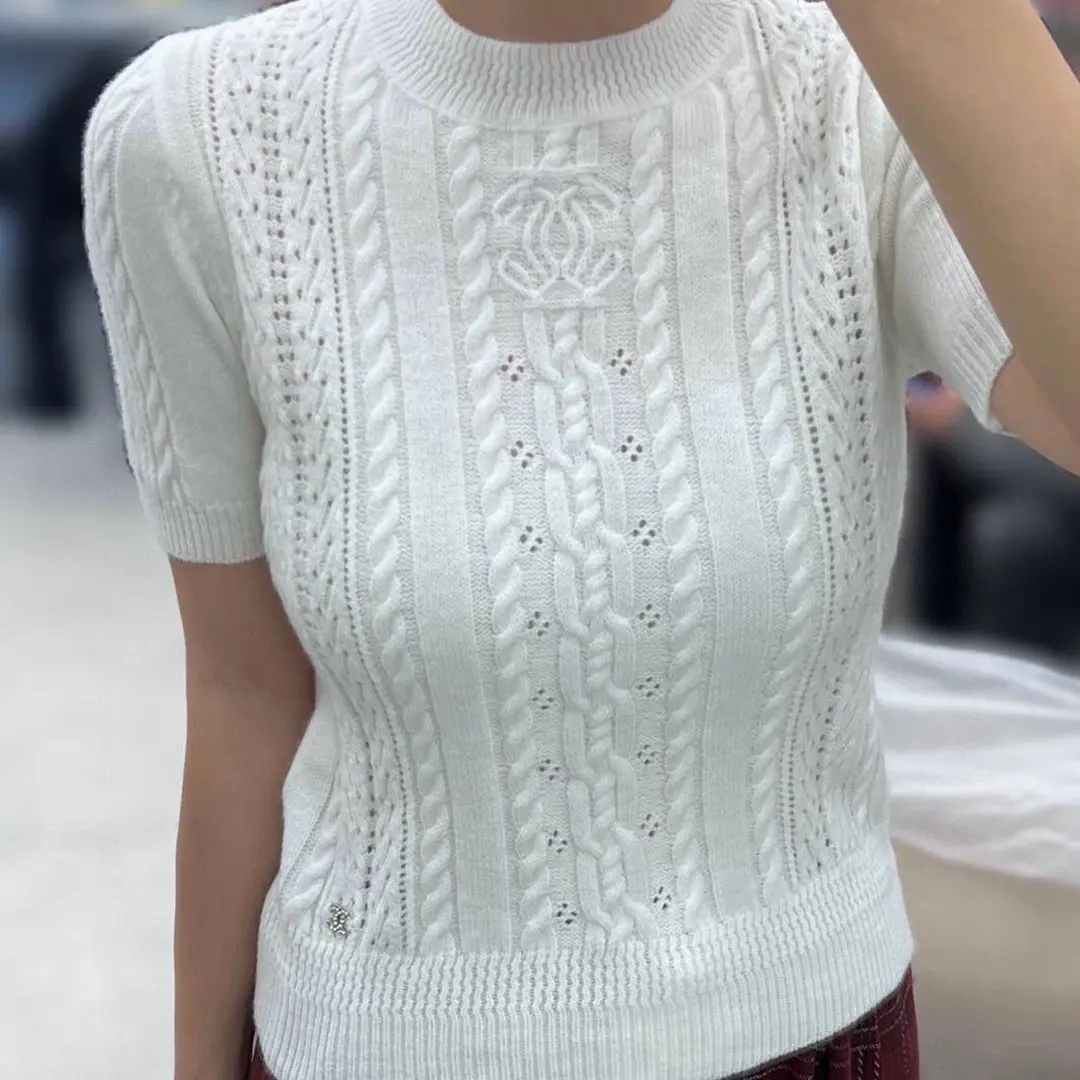 Chanel Women’s Knit Tshirt 300-1b