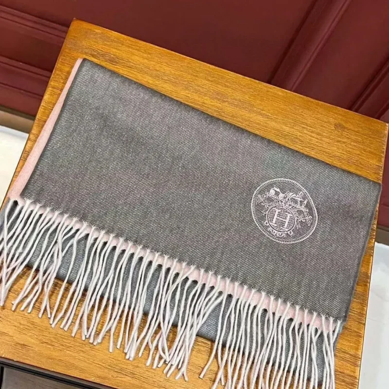 Hermes Winter Scarf & Shawls 350-7