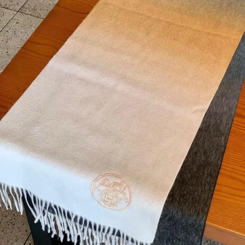 Hermes Winter Scarf & Shawls 350-8