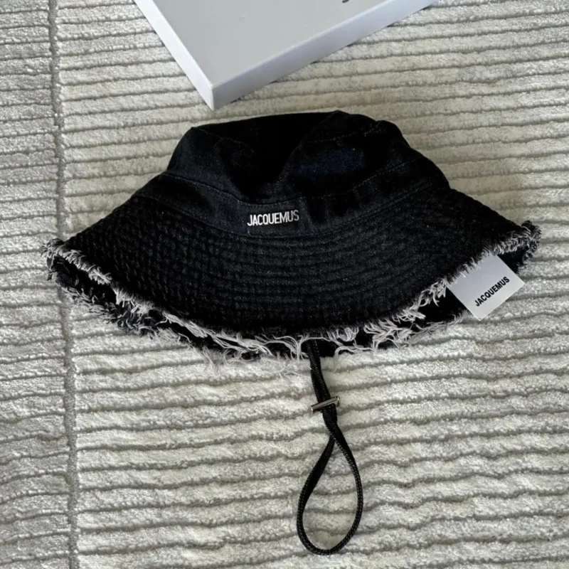 Jacquemus Ladies Hat 230-10