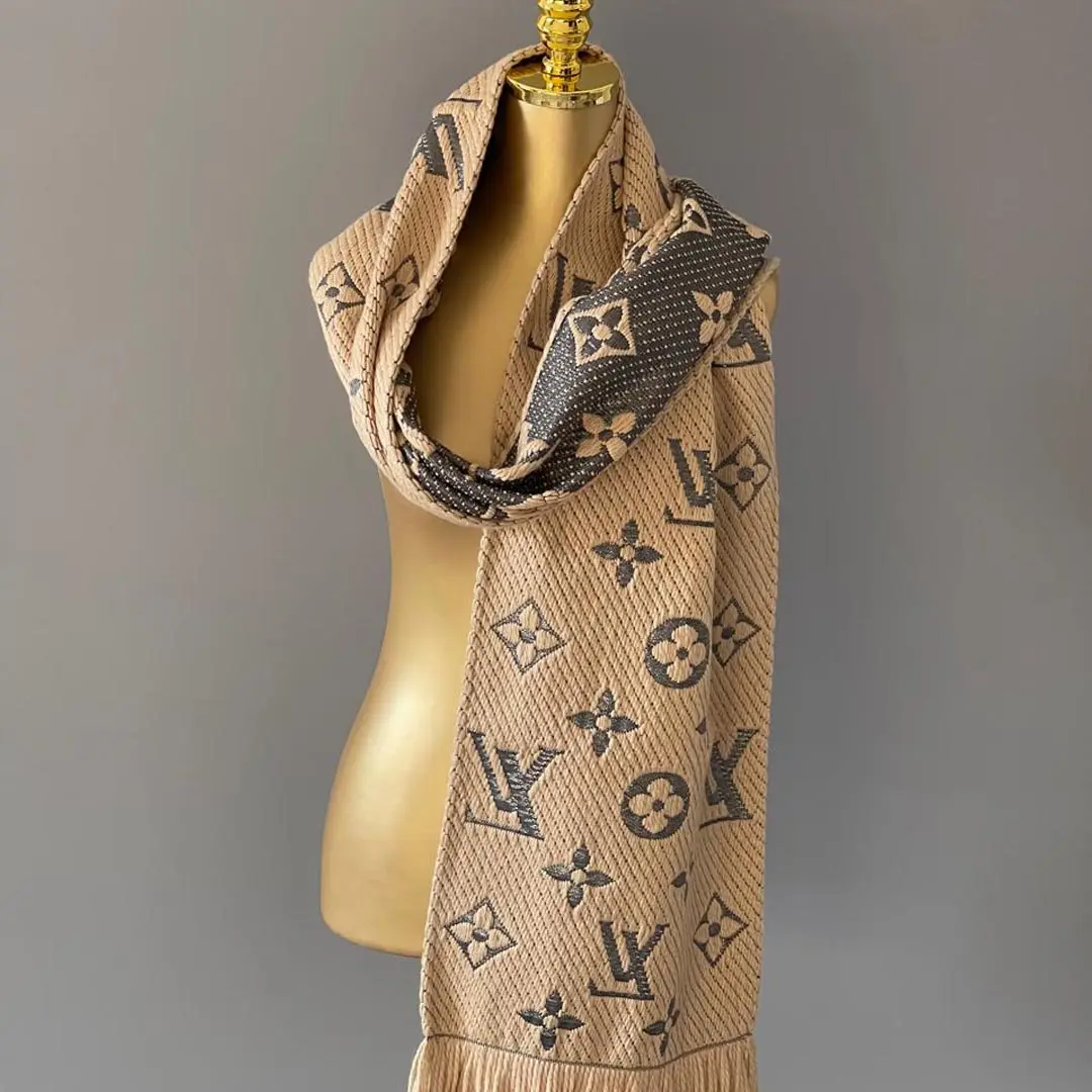 LV Scarf 350-17