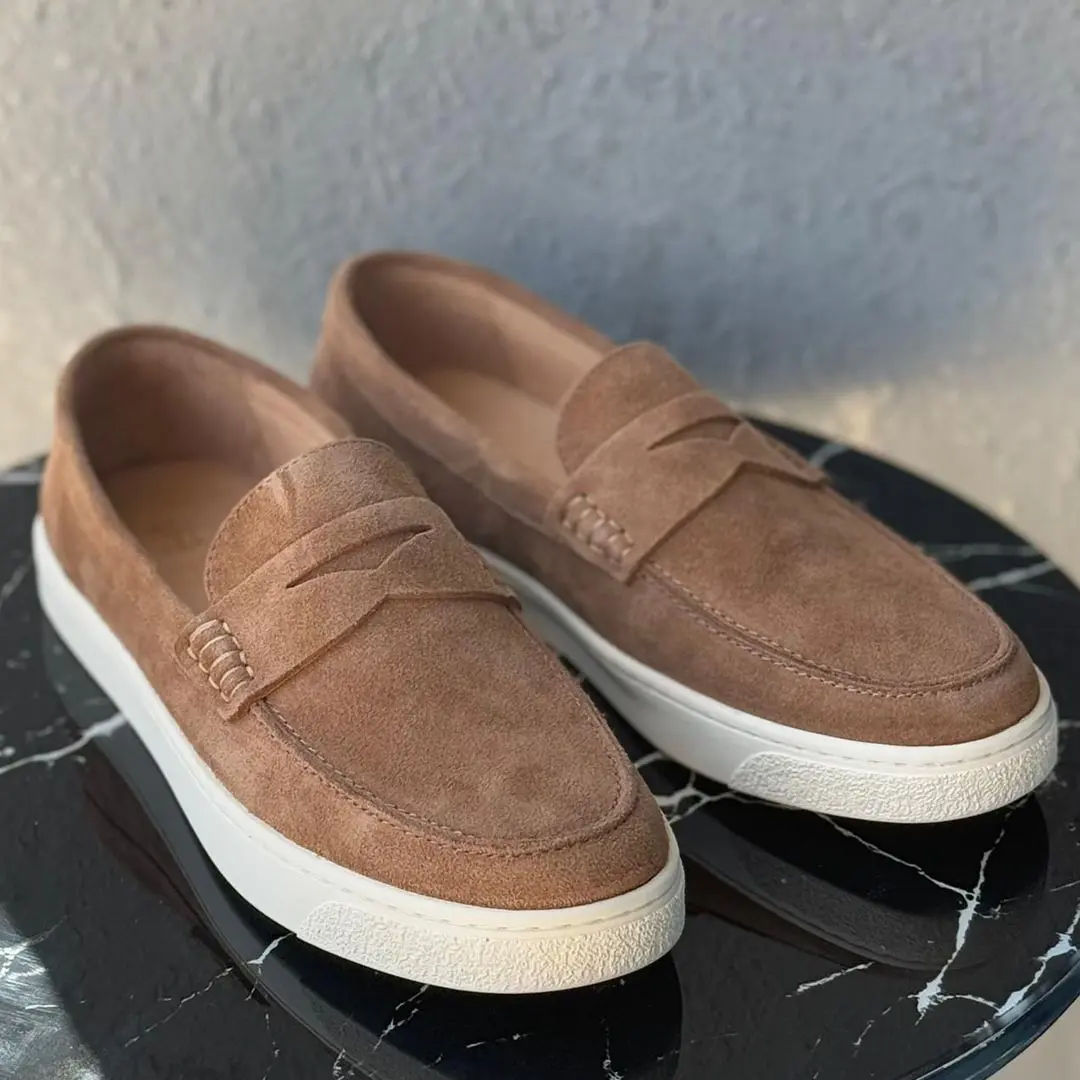 Brunello Cucinelli Mens Sneakers 550-3