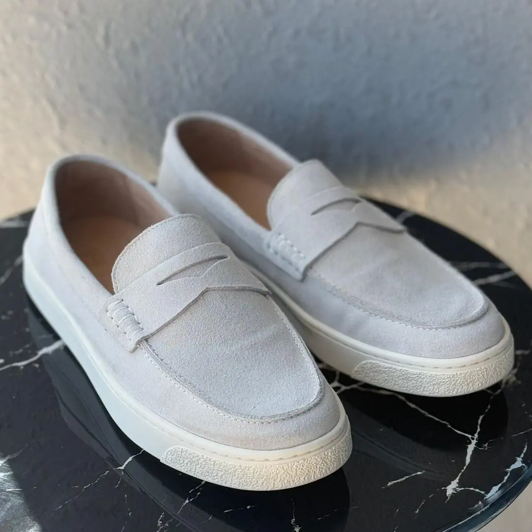 Brunello Cucinelli Mens Sneakers 550-4