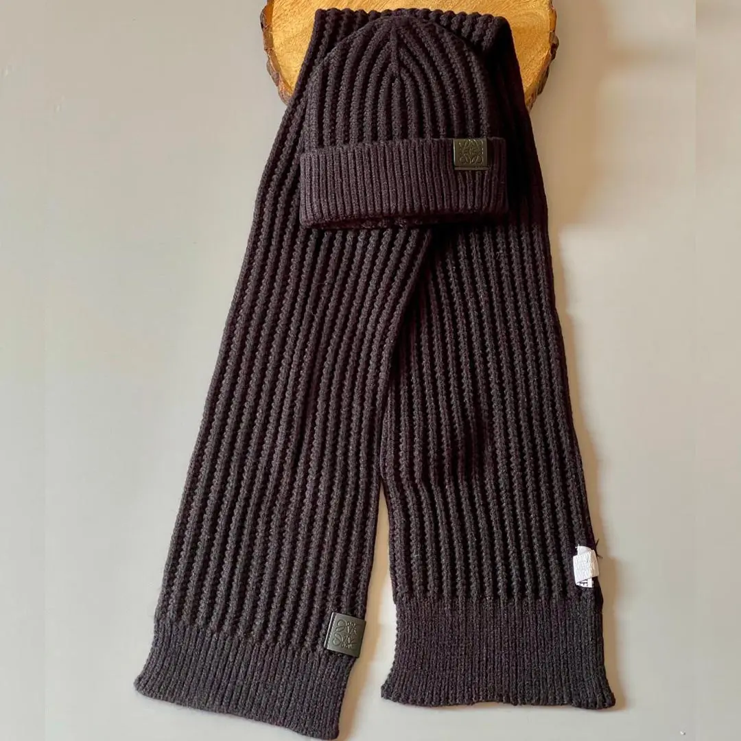 Loewe Scarf & Beanie Set 400-2