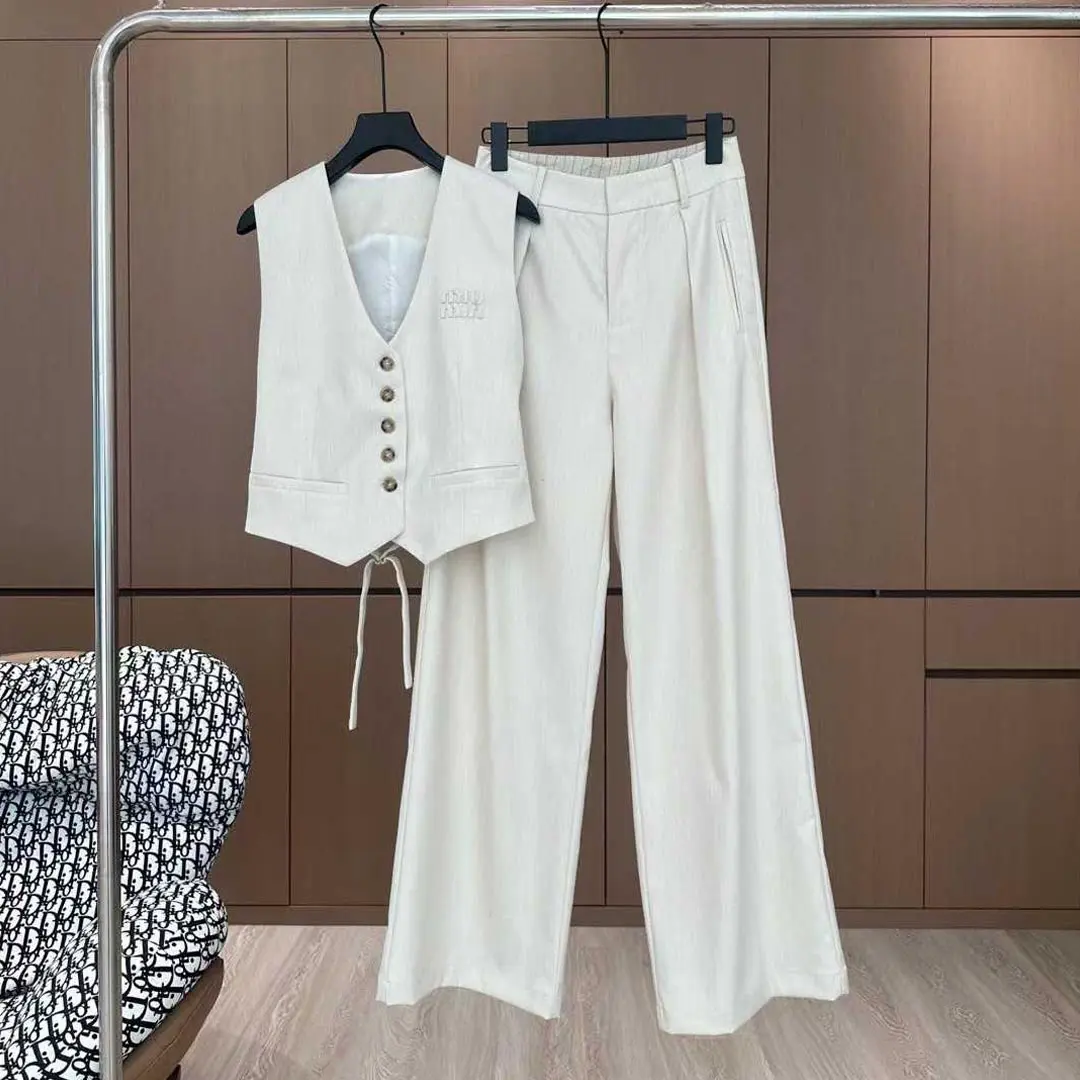 MIU MIU Ladies Set 550-1